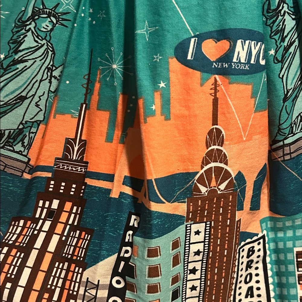 New York Cityscape Print Teal Skirt - Picture 3 of 6